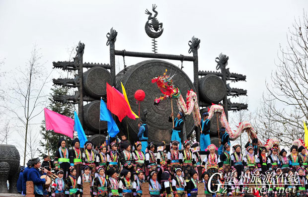布依启龙庆丰年